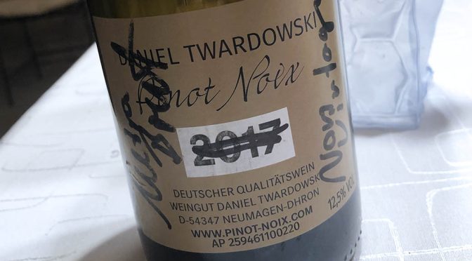 N.V. Weingut Daniel Twardowski, Pinot Noix Brut, Mosel, Tyskland