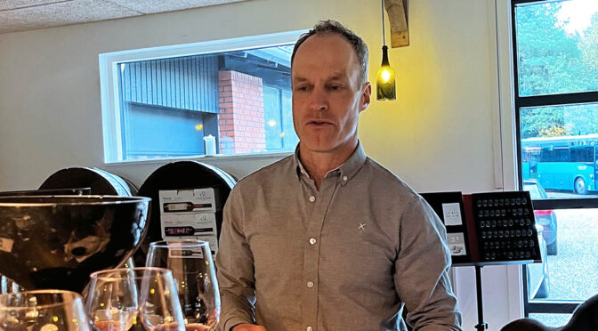 Houlberg møder Stephen Chambers … og australske søde vine fra Chambers Rosewood Vineyards